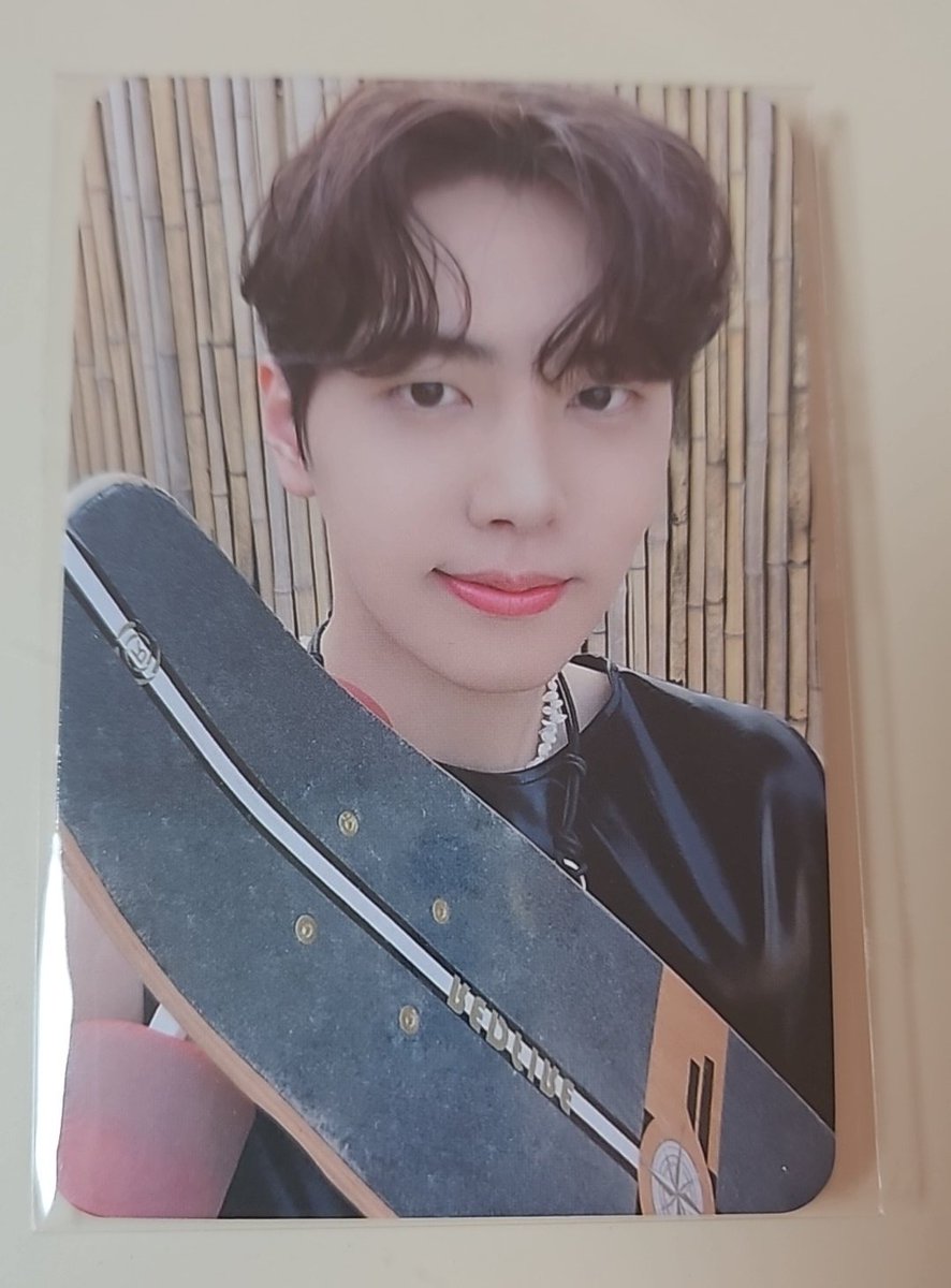 디마뮤 재윤 양도합니당!!
가격은 제시 해주세요!!
급처라 거의 다 맞춰드려요 ㅎㅎ
