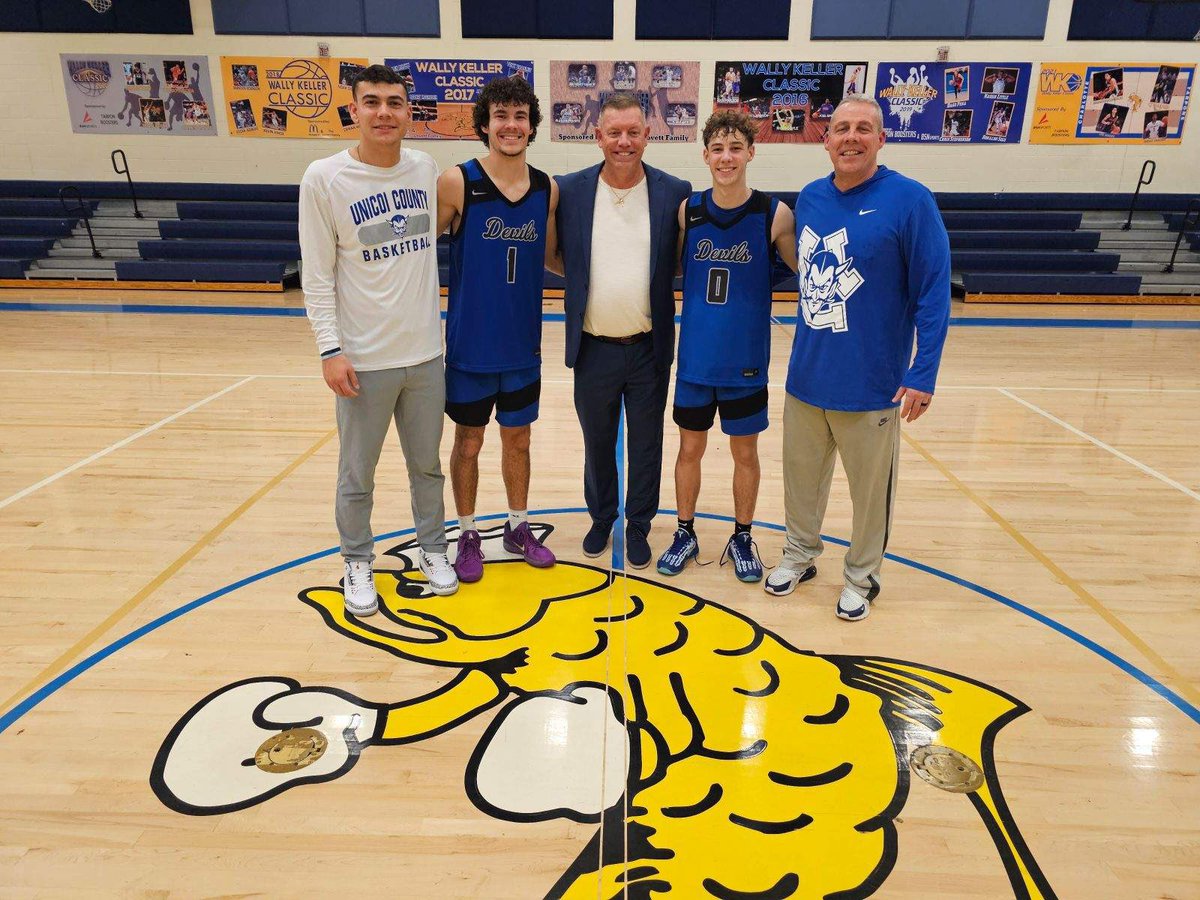 I want to congratulate my college teammate &amp; friend Tom Massolio for his school record 505 wins as the boys basketball coach @ Charlotte H.S., FL.  It was a privilege for me and my boys to be on hand for the court  dedication in his honor.   It is a well deserved.  <a href="/tarponhoops/">Charlotte High Hoops</a>