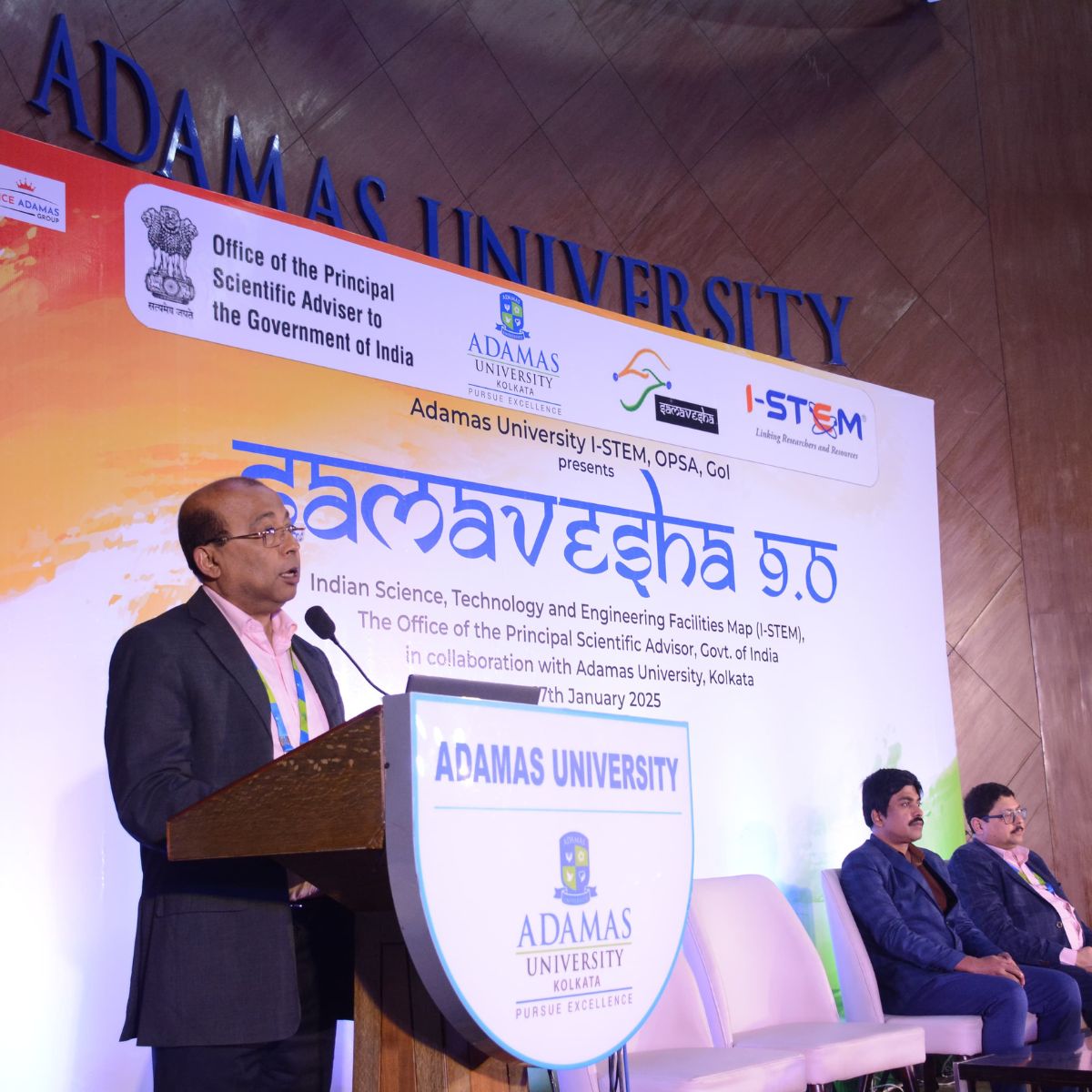 SamitRay11's tweet photo. Adamas University hosted SAMAVESHA Episode 9.0, a distinguished event in collaboration with I-STEM (Indian Science Technology and Engineering Facilities Map) and the Office of the Scientific Advisor to the Government of India, IISc Bangalore.
#TransformWithAdamas #IStem https://t.co/9TvcWonAiU