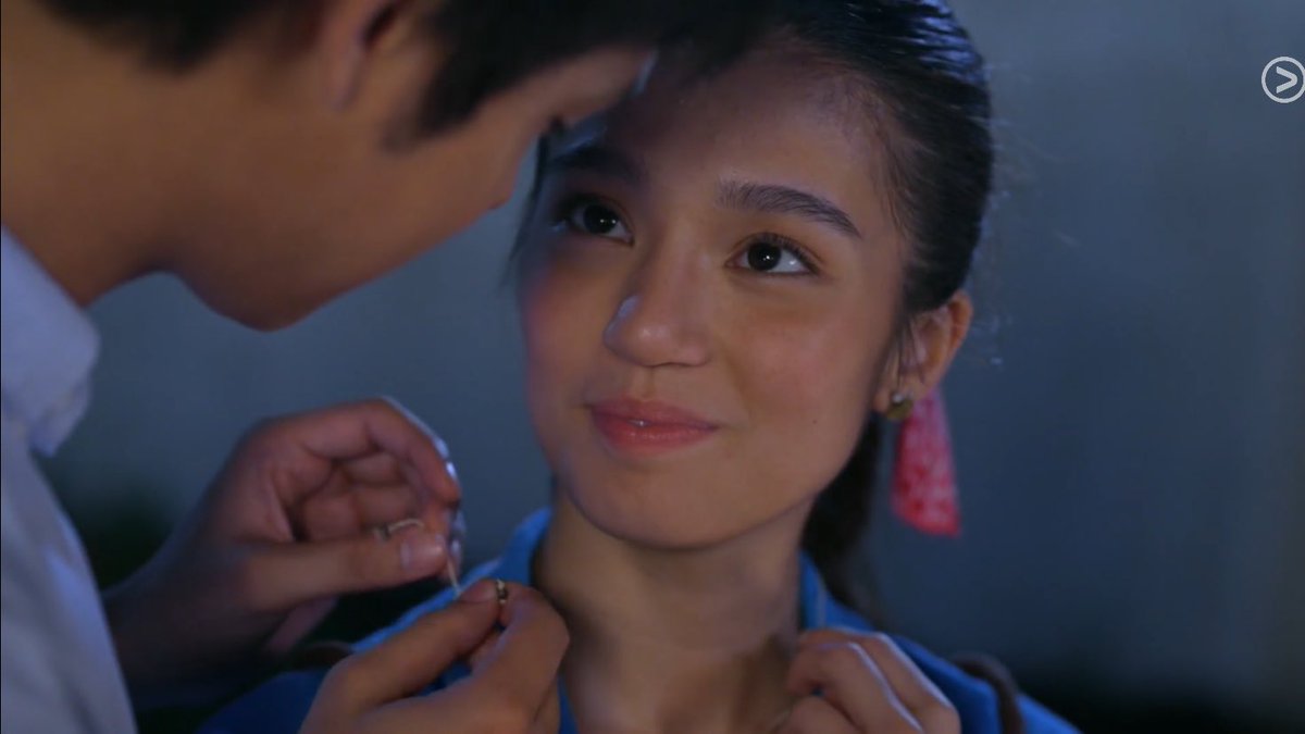belindoll's tweet photo. these are the faces of someone who’s been wanting to kiss on-screen na after all these years. charot, pagbigyan niyo na! 😭

MATTCHAllenge ACCEPTED

#DonBelle | #HowToSpotARedFlag
#DonBelleOnViu https://t.co/RqUFtnlL3W