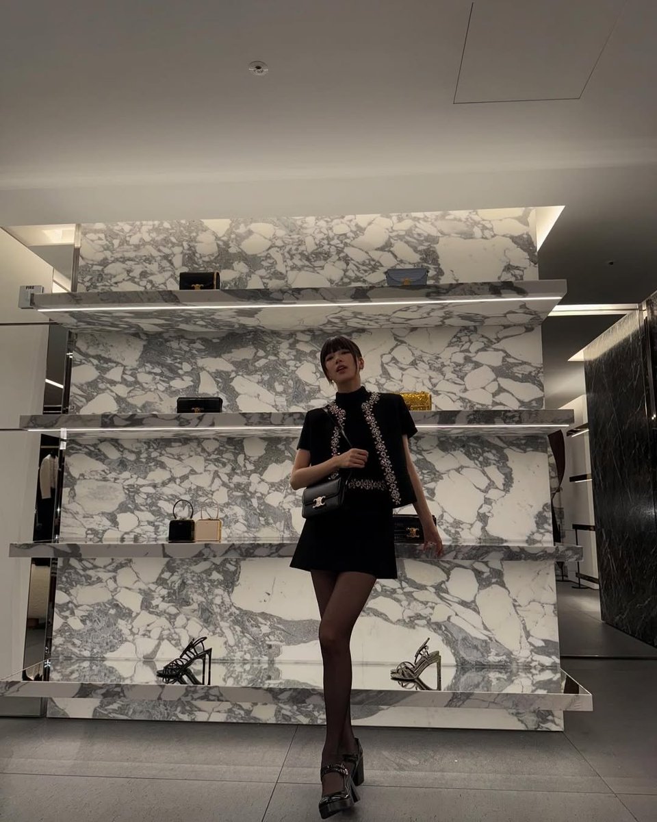 Swujii's tweet image. 