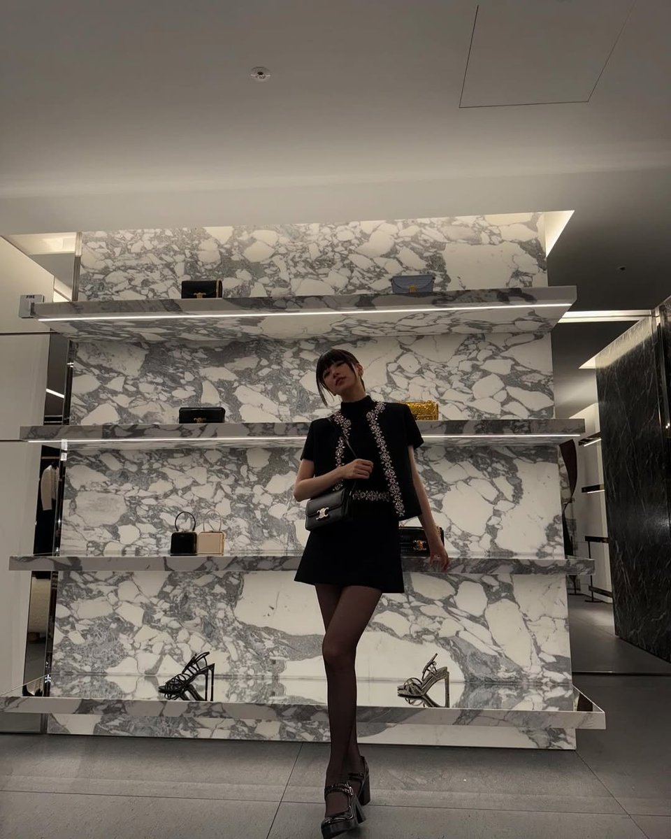 Swujii's tweet image. 