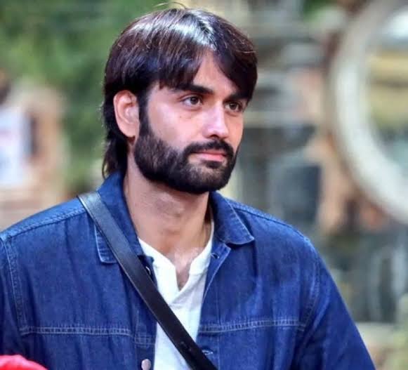 mrpraveen_1's tweet photo. 🚨 Top 2 of #BiggBoss18
Who Gonna Win the #BB18Trophy ?
Like 👍 for #VivianDsena𓃵
RT 🔁 for #RajatDalal𓃵
#BigBoss18 #BB18Finale #BiggBoss18onJioCinema #BiggBoss18GrandFinale #BiggBoss18Finale https://t.co/77U6hLjz5J