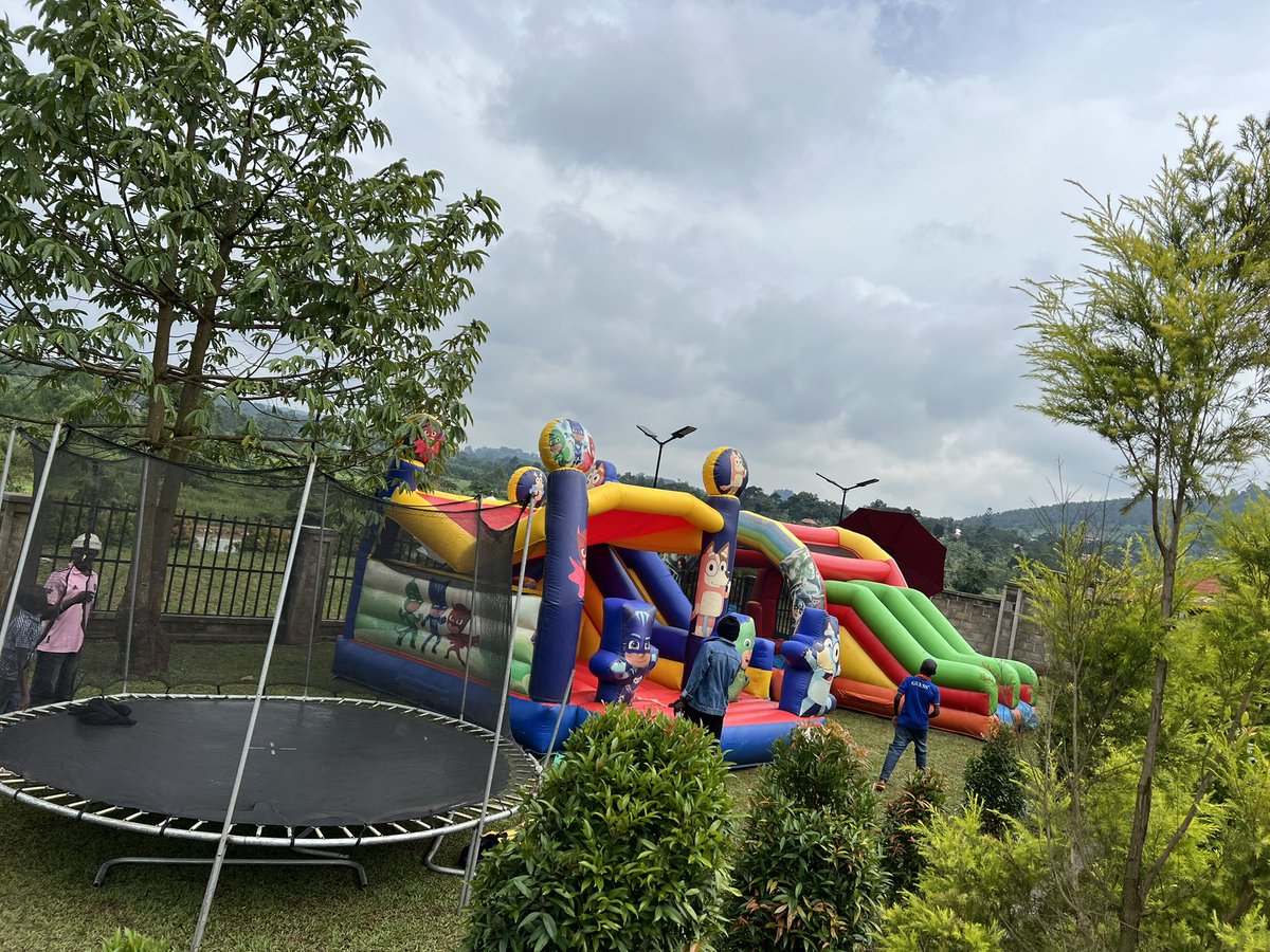 HarryJackline's tweet photo. For kids entertainment please contact us https://t.co/yJA1CeX5o6