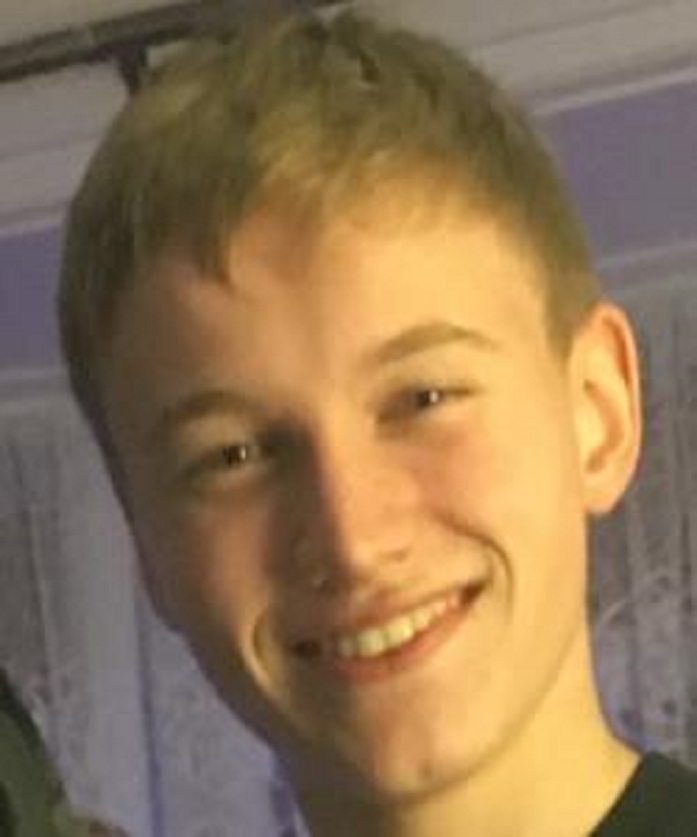 missingpeople's tweet image. Today is the fifth anniversary of Mateusz Lugowski's disappearance. 
Mateusz was 16 when he disappeared from #Wakefield, #WestYorkshire, on 19 January 2020.

Our thoughts are with Mateusz's loved ones.

#findMateuszLugowski
misspl.co/BOE250UIysc