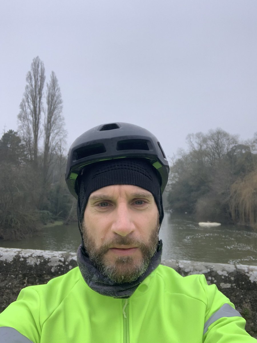 DaddyKLO's tweet photo. Sortie Gravel aux frontières de la Vendée, un peu frais 😅 #WhyWeRoll https://t.co/zF3HDkmZ3M