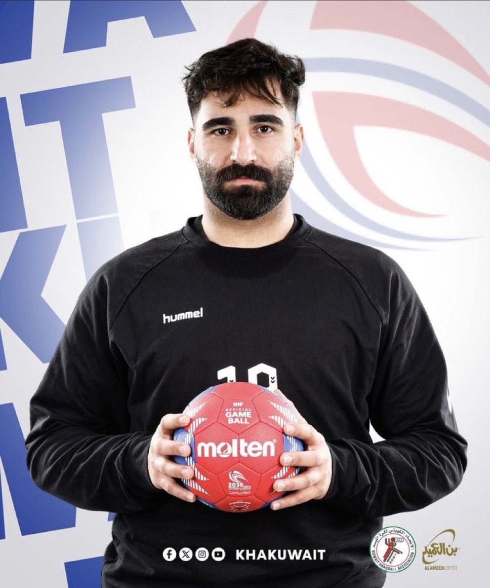 نجم منتخب الكويت و أفضل حارس في آسيا : 
                      حـسـن صـفـر 
يُعد أول حارس كويتي في التاريخ يُسجل " هدفين " في بطولة كأس العالم للمنتخبات 👏🏾 🇰🇼 💙 !