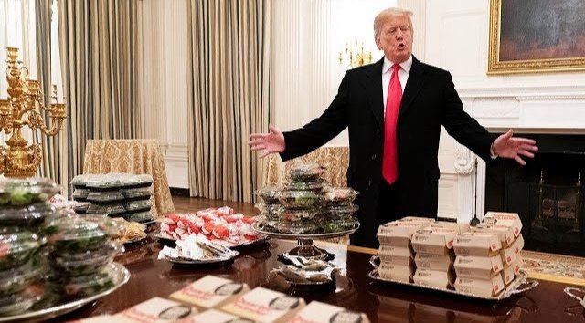 MournngAmerica's tweet photo. @linktegua @mmendoza_GT Y seguro que para  lunch tuvieron un Big Mac meal. https://t.co/nKaszD025O
