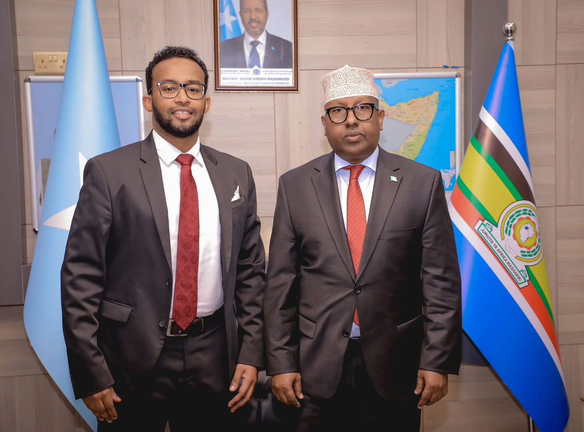 AmbGuure's tweet photo. Minister of Foreign Affairs and International Cooperation of  Somalia Ambassador Ahmed Moalim Fiqi welcomed his office, the Chairman of Somali Norwegian Chamber of Commerce Mohamed Abdulkadir. The Minister received an official invitation from the Somali Norwegian Business Forum. https://t.co/zbTV7jGFKD