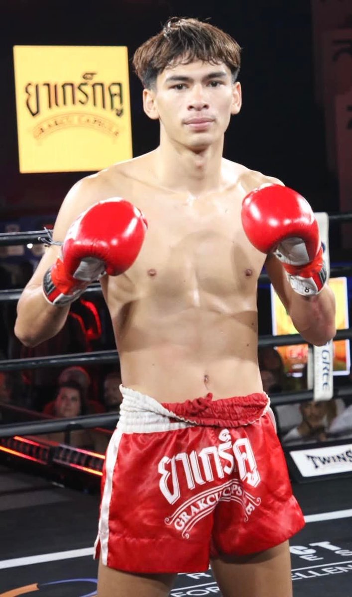 Boxing boy (@boxingboy2114) on Twitter photo 