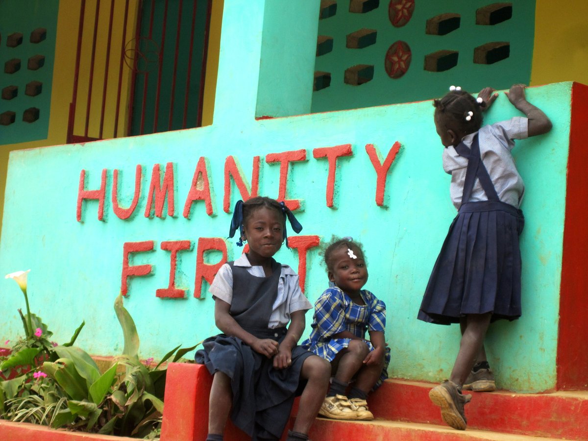 HFI1995's tweet photo. Over the next five years, HF intends to build a further 50 #schools to enable rural children to get access to an #education https://t.co/d1bte2eaM9