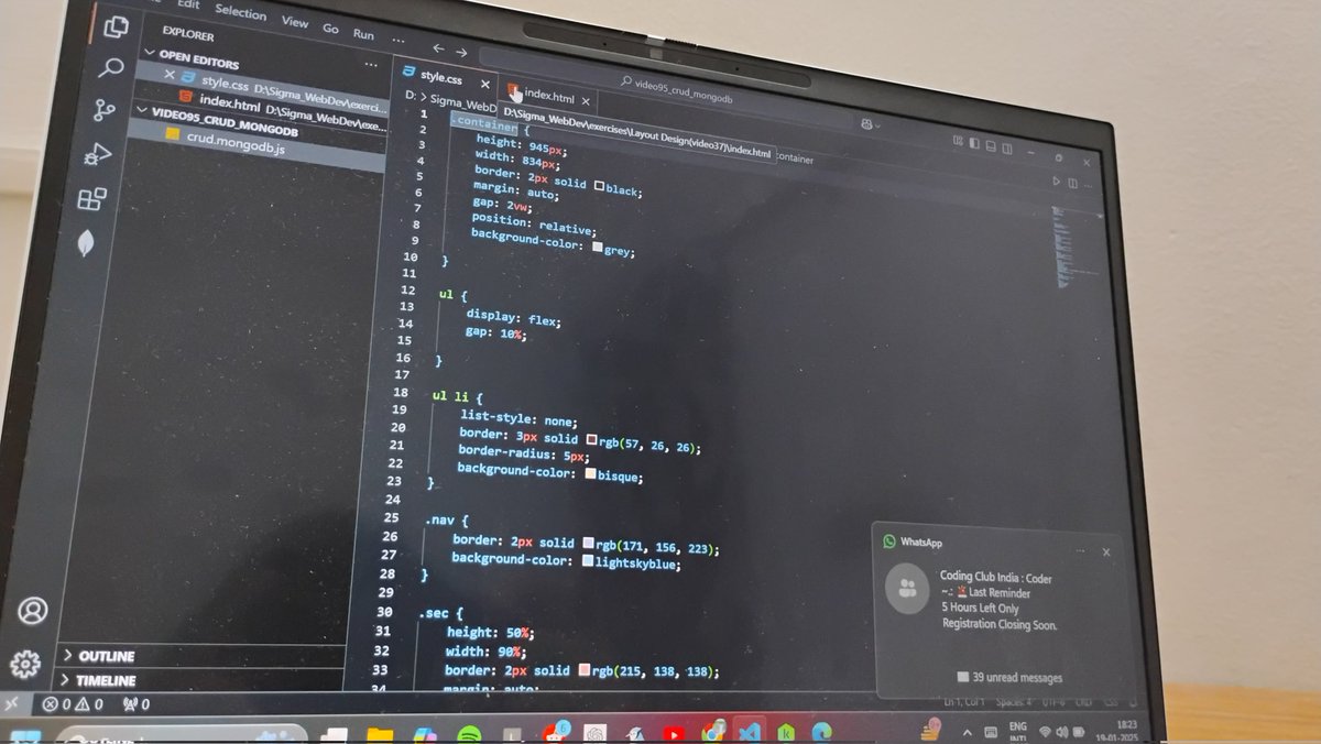 coderFish_Shrey's tweet image. Made this simple layout using html and css, helped me in knowing some mistakes I do while doing CSS. ....#learnOn #webdev #WebDevelopment #journeyContinues #hustleContinues  #Hustle