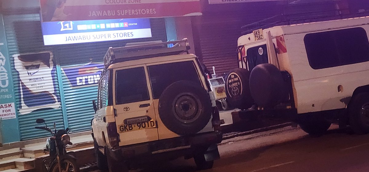 RonRonholsoms's tweet photo. @morarakebaso Can you expose these stupid government officials who go with government official vehicles, parks them outside clubs drinking through the night. These vehicles were parked outside a famous club in Kisii Town at the wee hours of the night. https://t.co/s4e6oOJof8