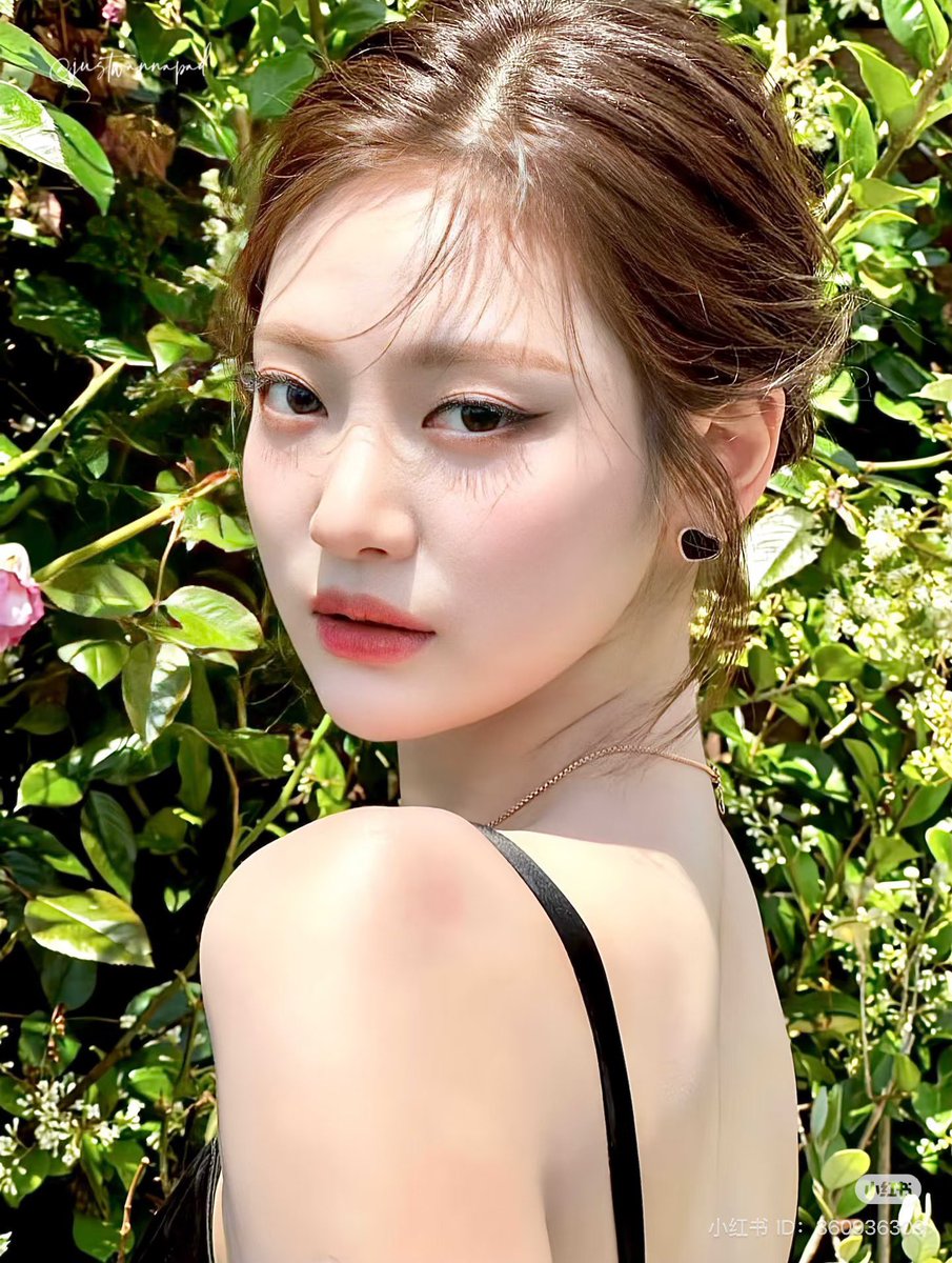 1023archives's tweet photo. this photo of ningning https://t.co/PsvyLano1H