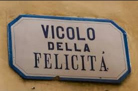 Di tanto in tanto è bene fare una pausa nella nostra ricerca della felicità ed essere semplicemente felici.
(Guillame Apollinaire)