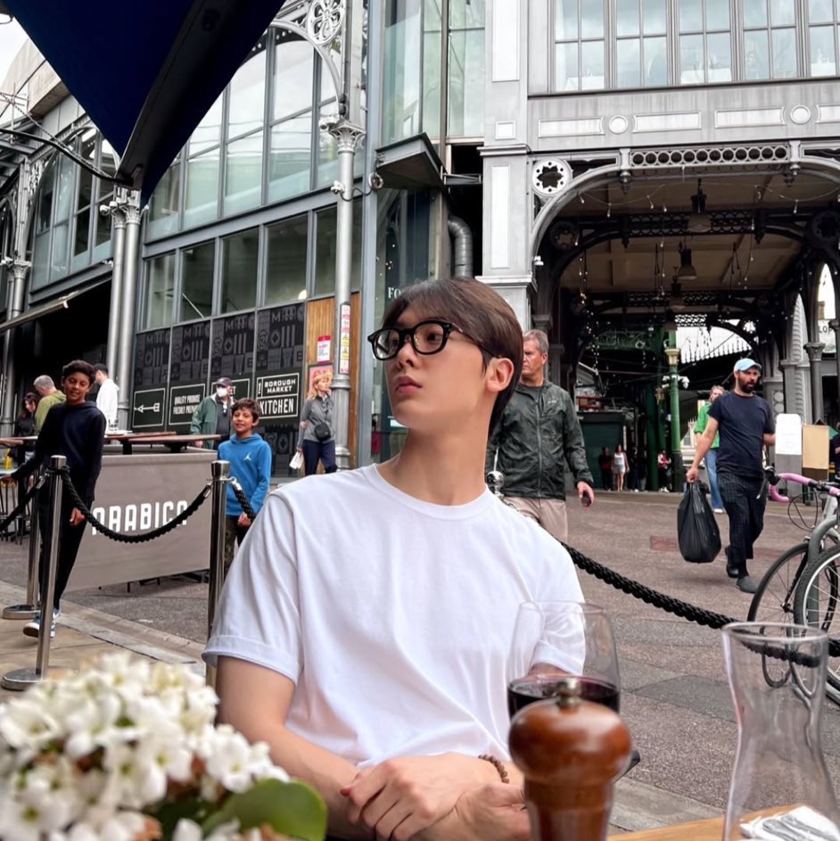 로콩 tweet media