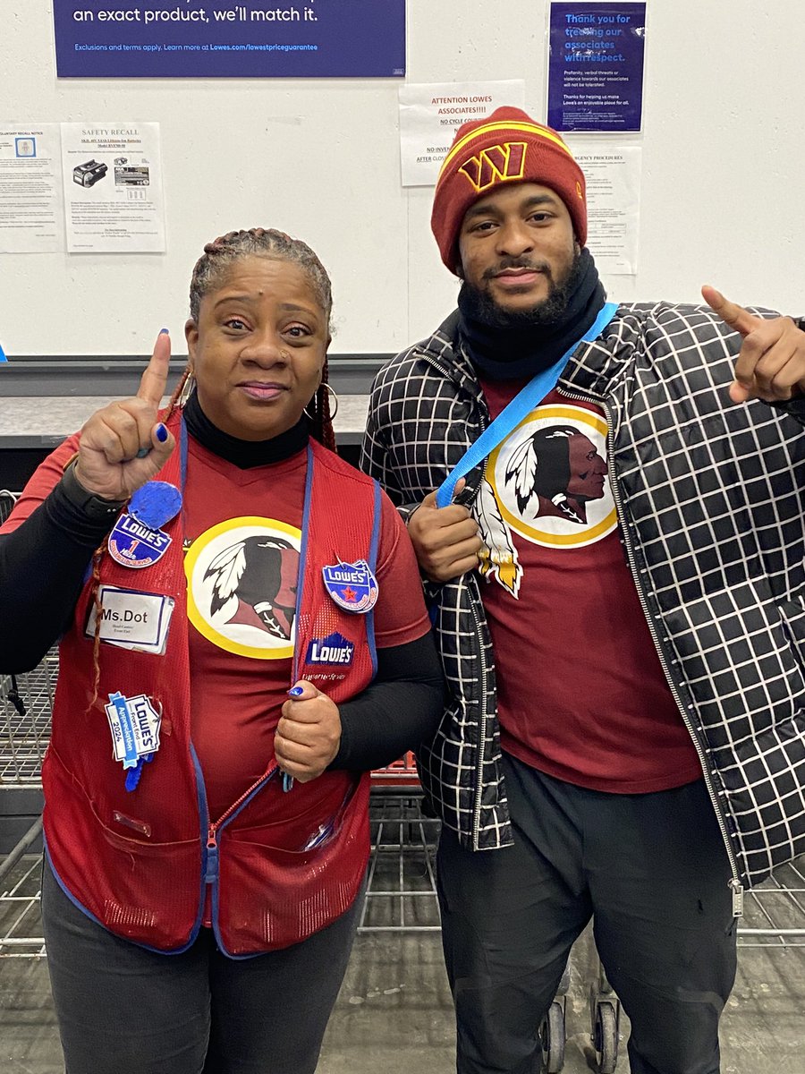 Lowe’s in Laurel Maryland is going to spend a minute and celebrate last nights Commanders victory! Now we’re gonna get to work getting ready for this storm. <a href="/Michael26292038/">Michael Zucker</a> <a href="/mykingthoughts/">Marshall B</a> <a href="/BlueBoxR1/">@BlueBoxR1</a>