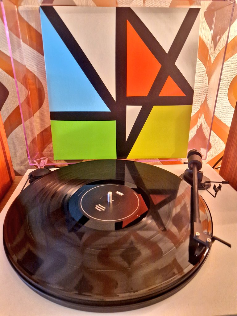Userselon192's tweet photo. #NowPlaying
#NewOrder
#MusicComplete
About time we had a follow-up, me thinks. https://t.co/11g8gfl1i8
