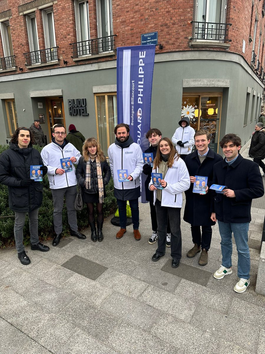 2jerph's tweet image. Cette team 🫶

Très fier de faire campagne avec @virginiemathot et tous nos militants déterminés, souriants et si motivés !

Le 2 février, choisissez la seule candidature d’union pour notre pays et pour #BoulogneBillancourt !

#Circo9209