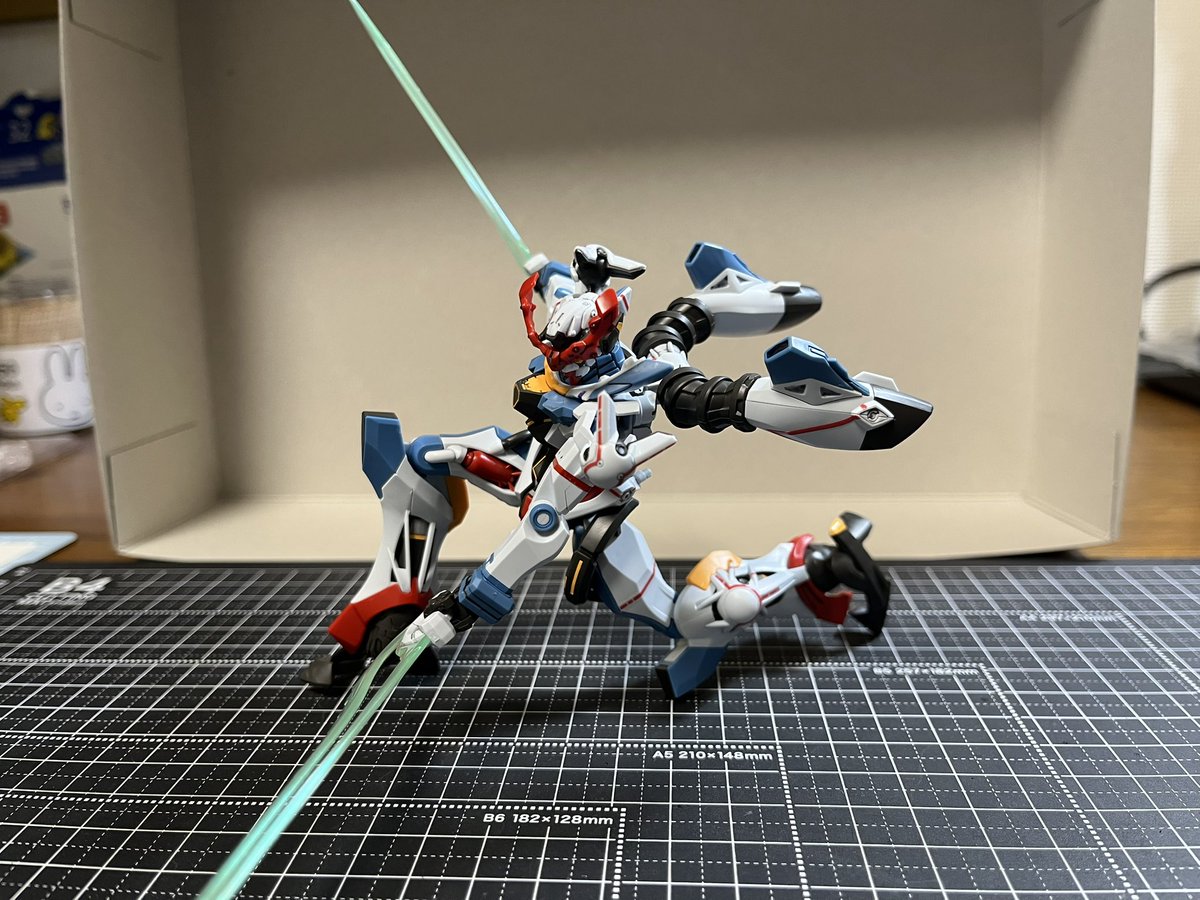 HGジークアクス、スミ入れとほんの少しの、分からないくらいの部分塗装