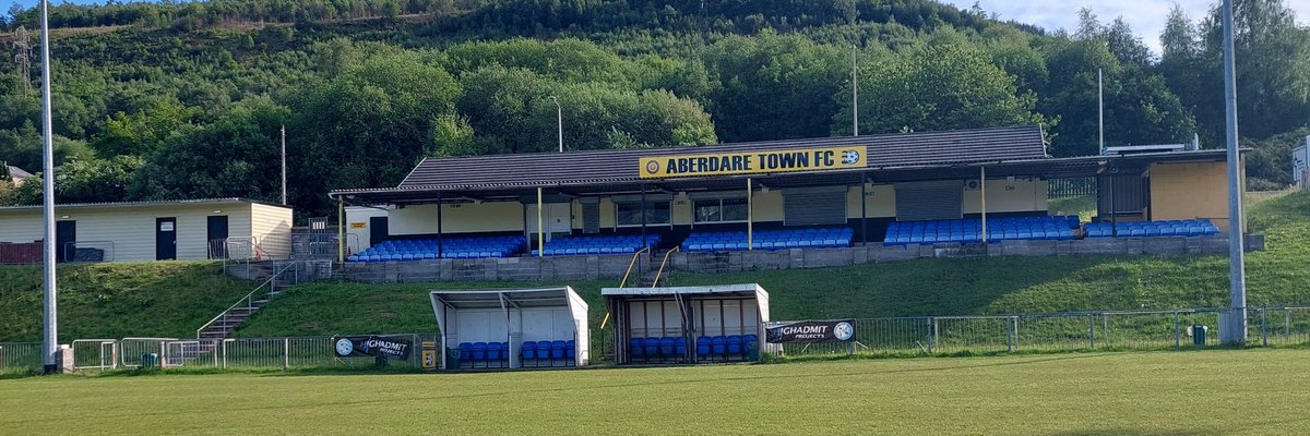 CAN YOU HELP?

MATCHDAY VOLUNTEERS
We are looking for a couple of volunteers to help out at the Club, specifically on a senior team home matchday. This is to help us give the best possible experience for supporters, visiting teams and officials.
1/2