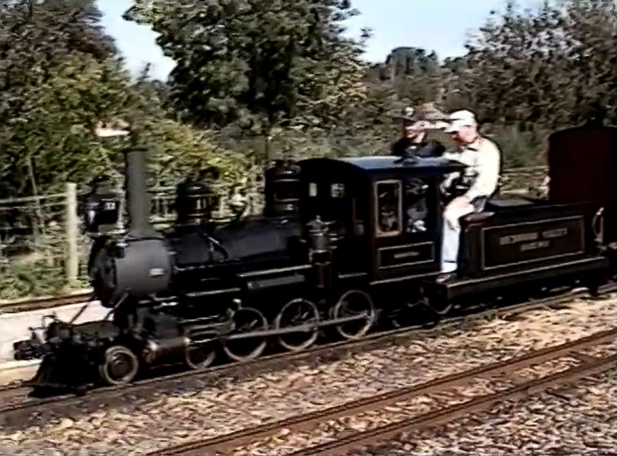 GeoffreyS94's tweet photo. #RHDR Yesterday, I found out someone put their home videos of No. 5 Fern & No. 11 Sequoia from Redwood Valley Railroad visiting @RHDR in 1988 & 1992, along with 2 cabooses.🇬🇧🇺🇸 https://t.co/WQ10hPs5UB https://t.co/riNdPBhKs4 https://t.co/Tgaqhs9QMT https://t.co/Fqmc81Gz8X https://t.co/KubCjJY7ps