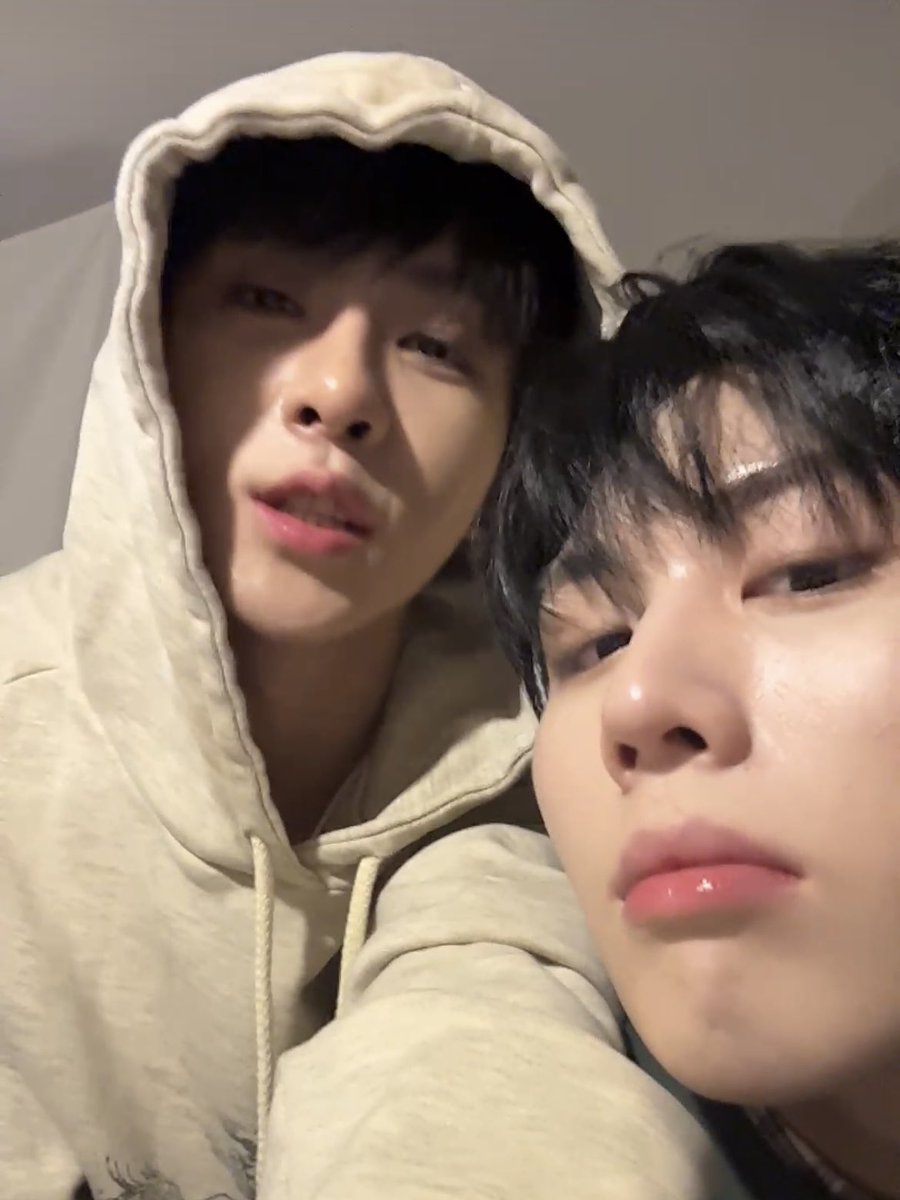jjemnyangie's tweet photo. my baebies 🥺☹️🥺☹️🥺☹️🥺 https://t.co/ACtdSMRRf4