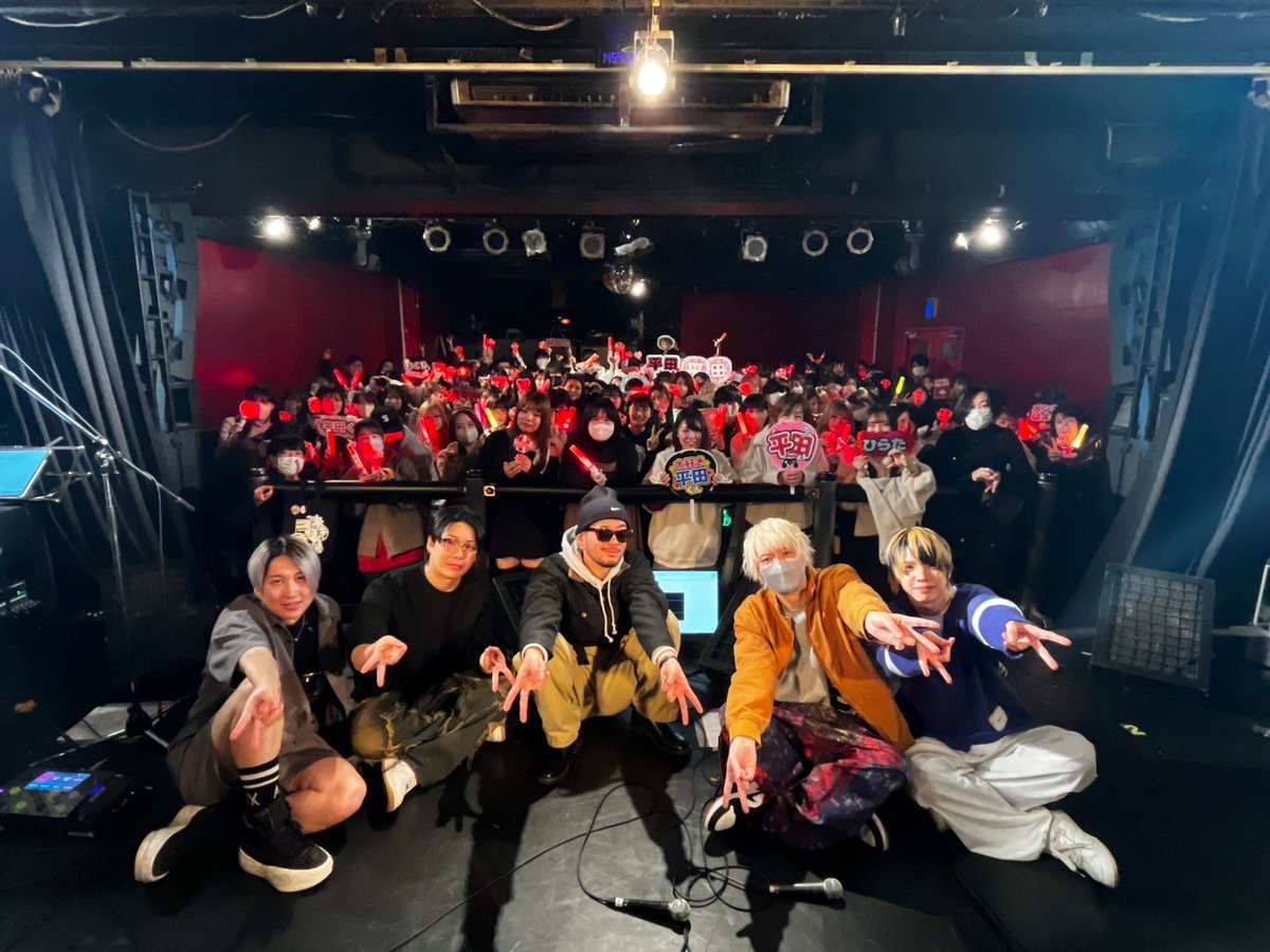 hira_honmono's tweet photo. 1/18大阪LIVE来てくれてありがとう🙂‍↕️
家帰りましたー
もっとゆっくり大阪で遊びたかったな
来れなかった人は次3月と5月にイベントあるからよろしくな😋 https://t.co/x8h1dFjLrN