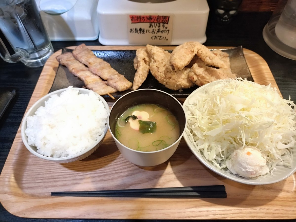 m_taku946_502ya's tweet photo. 2025年今年初利用！！　トリッキー🐔😋
新メニュー　白手羽🐣　すっごいうまいから食べてみて！！ https://t.co/j05sRwyTPB
