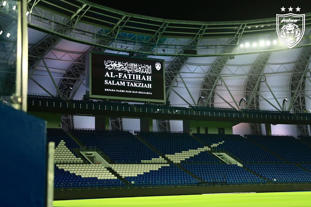 OfficialJohor's tweet photo. WE ARE ALL WITH YOU, NAZMI FAIZ

The Sultan Ibrahim Stadium was lit white and a message expressing Johor Darul Ta'zim FC's condolences to Nazmi Faiz and family was displayed on the big screen. Salam Takziah.

#HarimauSelatan
#SouthernTigers
#PermataSelatan
#JewelOfTheSouth
#JDTuntukSemua
#JDTforAll
