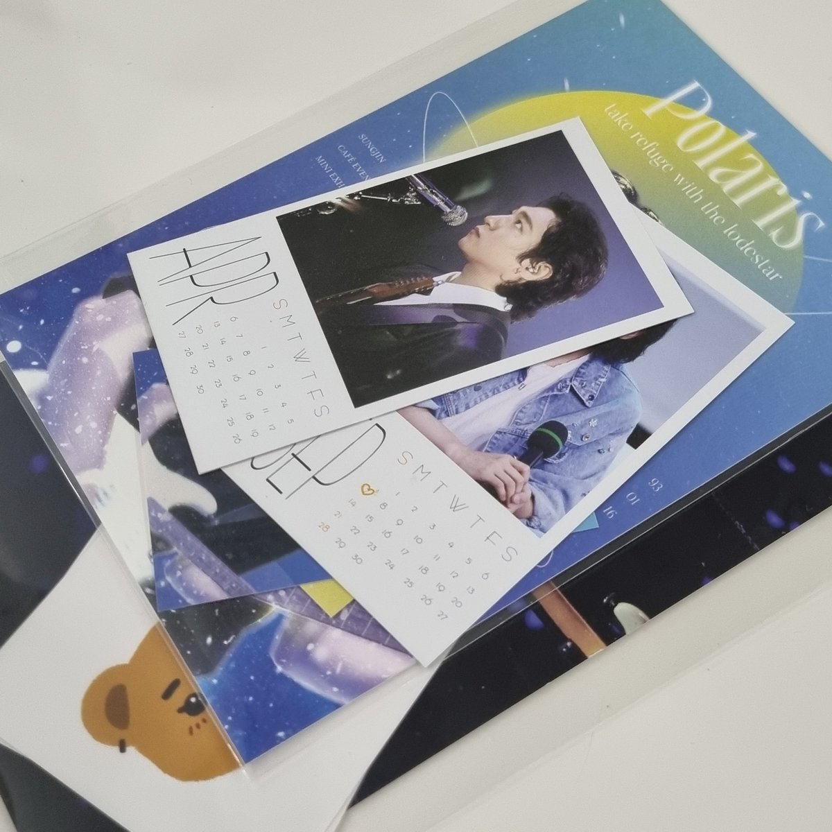 사랑이 눈에 보이던 공간이었어요 . . 💙

#Take_refuge_with_the_lodestar
#HBD_가장_반짝이는_성진아