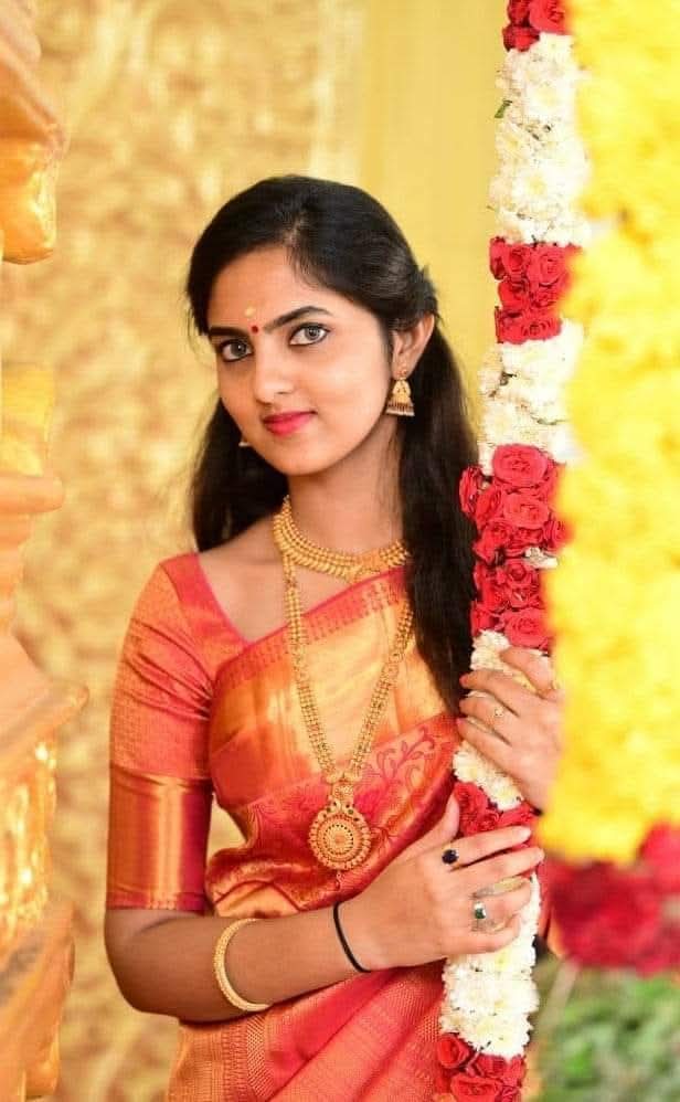 kayaldevaraj's tweet photo. January 20th

#Embiran #80sBuildup  Heroine #RadhikaPreethi Birthday

#HappyBirthdayRadhikaPreethi 
#HBDRadhikaPreethi #எம்பிரான் #80sபில்டப்

@iamsanthanam https://t.co/4sT0cbvoi0