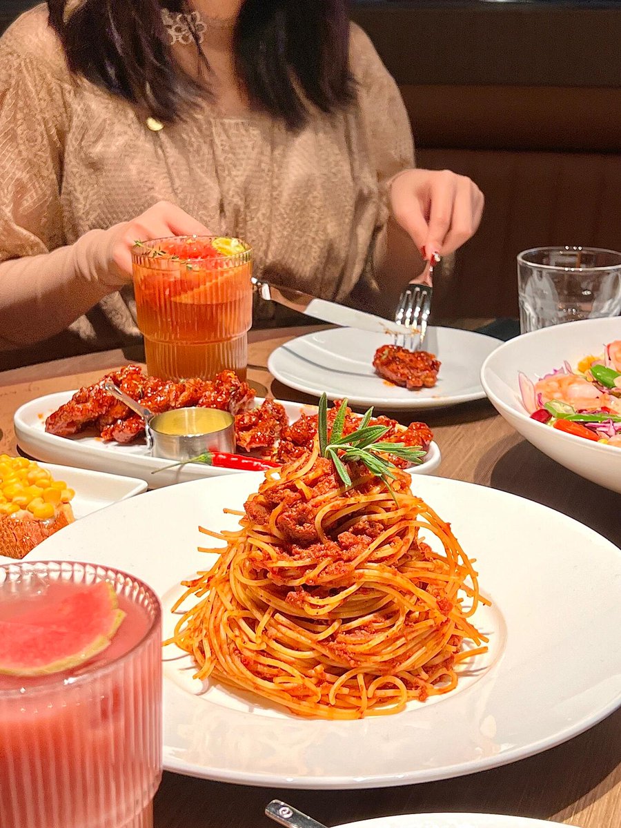 AustinmahomeArg's tweet image. 人生を愛し、ステーキを愛し、親友と過ごす楽しい時間を愛しています。