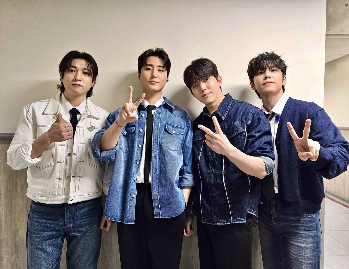 DAY6 tweet media
