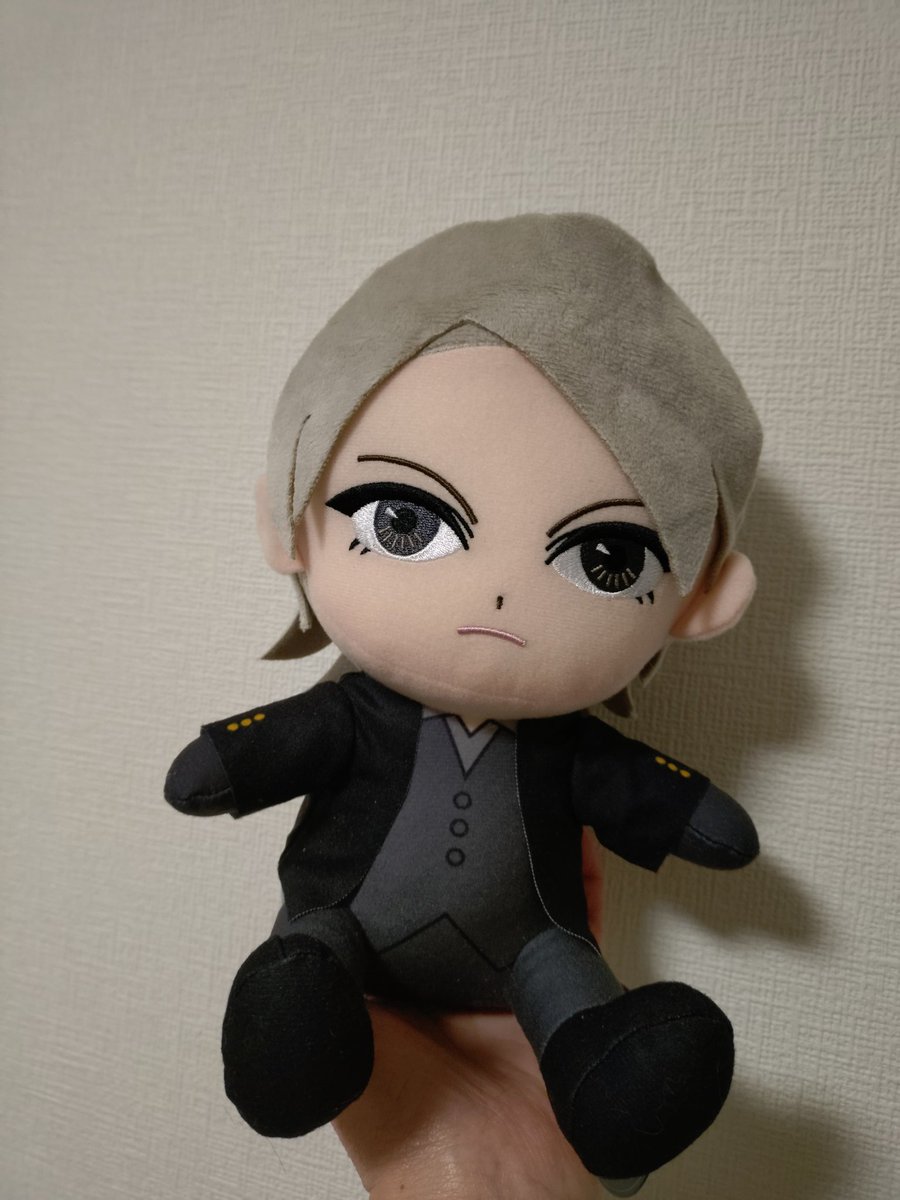 sweet_answer's tweet photo. 今日も行ってきた！
2階2列しかも端っこでめっちゃ見やすくて場所的にも視界に邪魔するものもなく快適だった❤
“あなた”の合唱を感じるhydeちゃんがキレイすぎて感動もして泣いてしまったよ
幸せな時間をありがとう
＃ラルク　#東京ドーム
#LArcenCiel
#hyde誕生祭 https://t.co/0ZrIxGuhqK