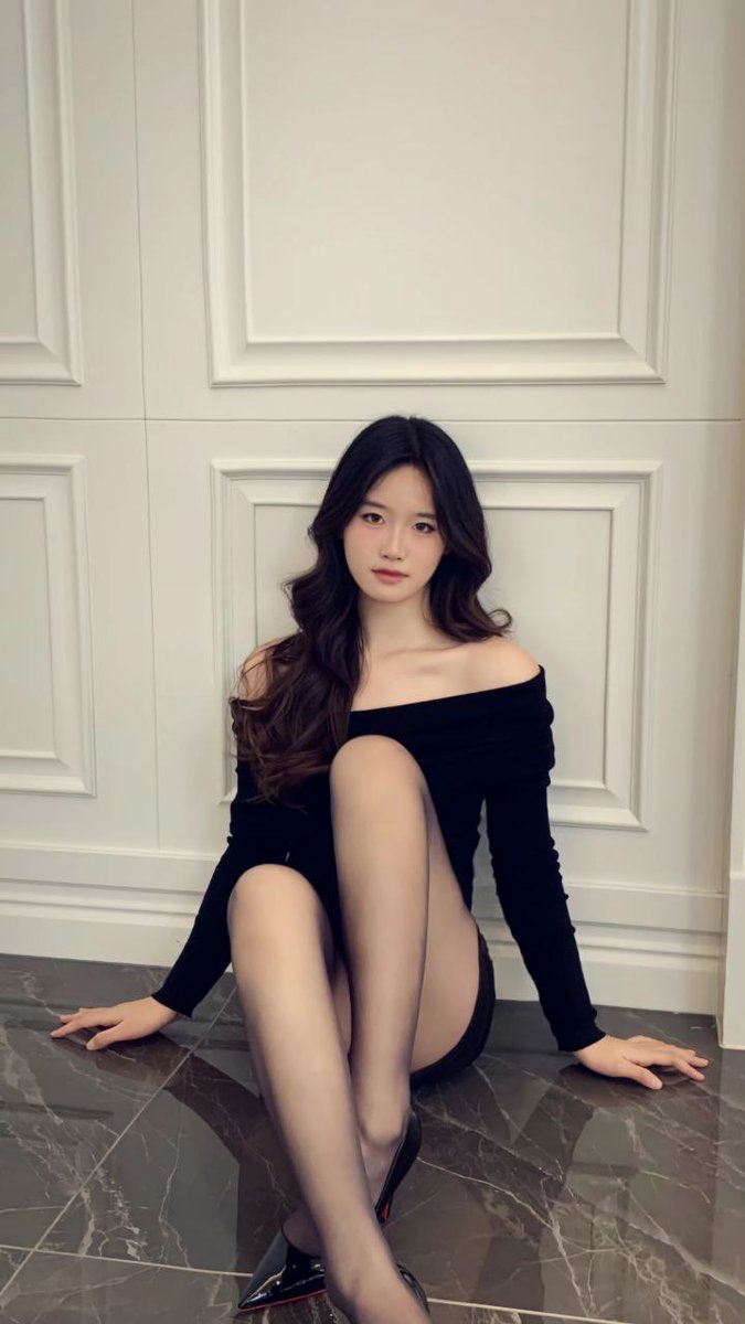 quyi1928's tweet photo. 还有人关注去衣这个话题吗？我复活了！最近换了新模型，去衣和跑姿势都可以。 https://t.co/auP5x7DAyI