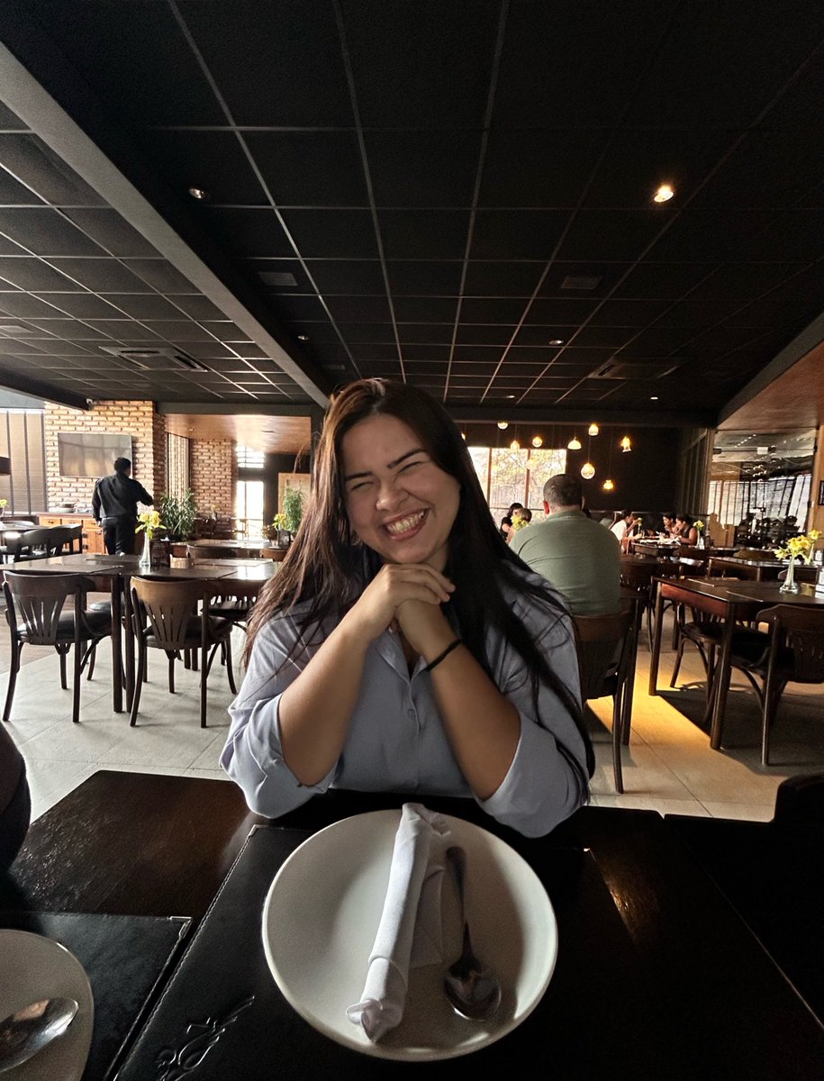 giogioo's tweet photo. visão de um date cmg https://t.co/j8ciot249u