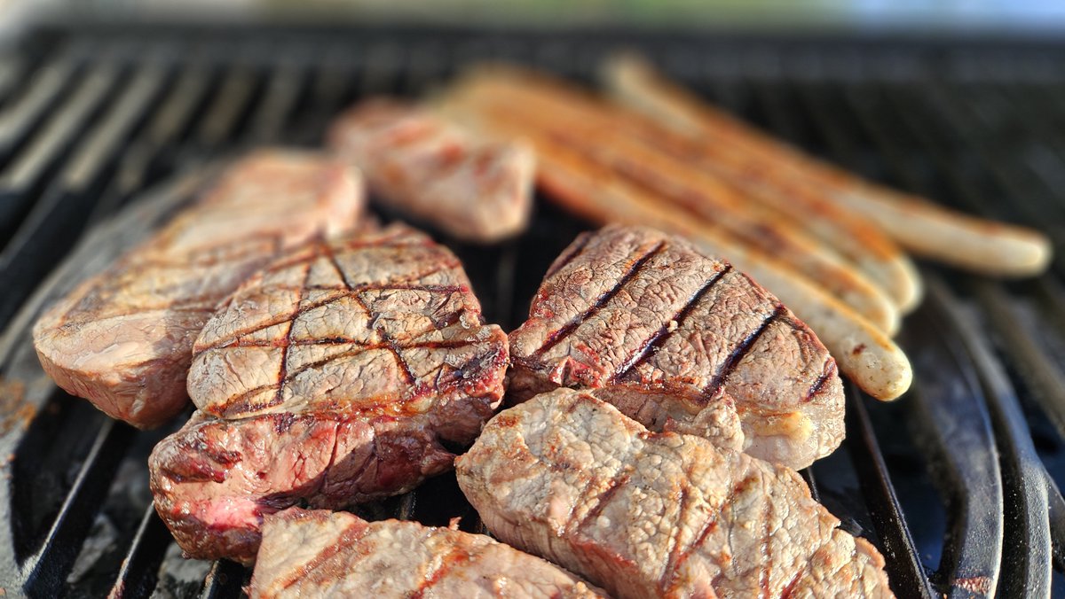 Can you hear the muuuuuh? #grilltime