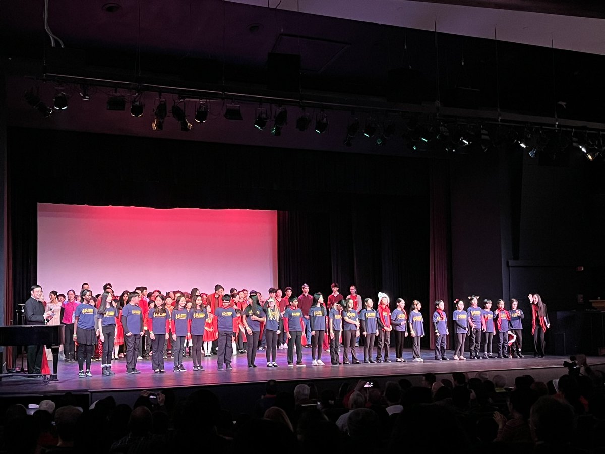 CCCSingers's tweet image. CCC had a fabulous time performing at last night’s Lunar New Year Gala! Thank you for including us in this great celebration!! @CAALsince1983 @lexingtonsuper @lexcommunityed