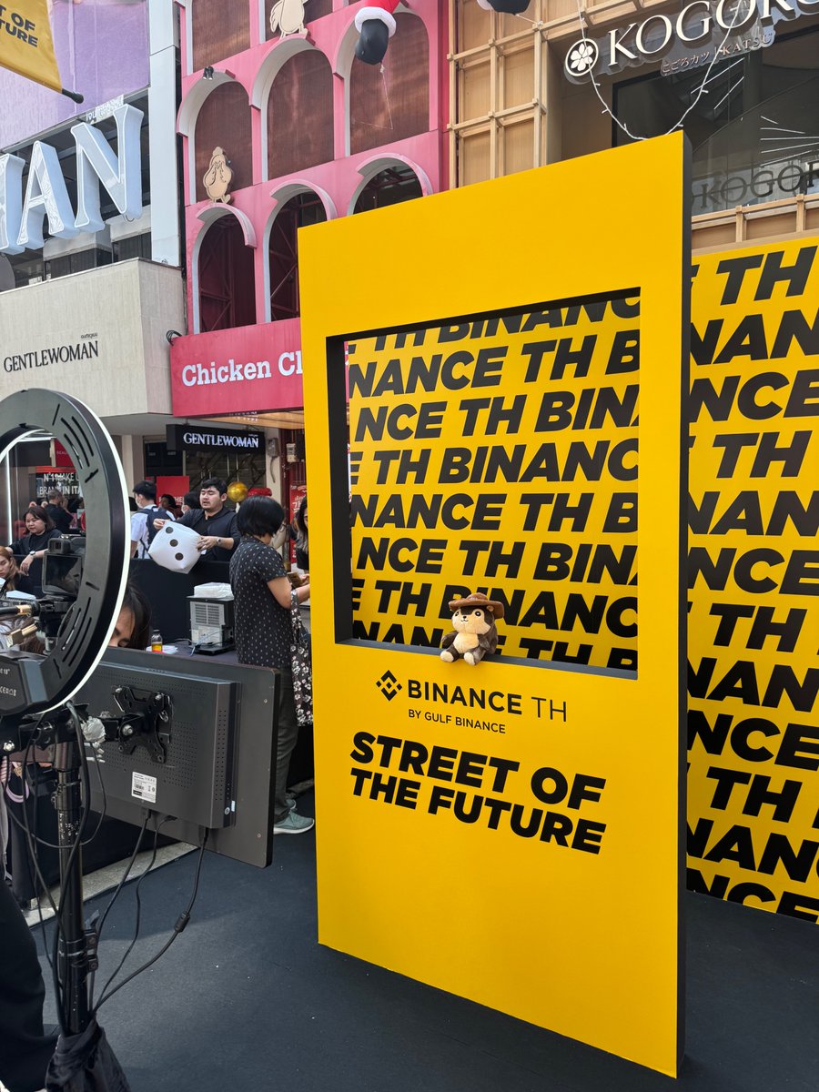 Pnut, Pnut everywhere 🐿️🥜 #Binance $PNUT