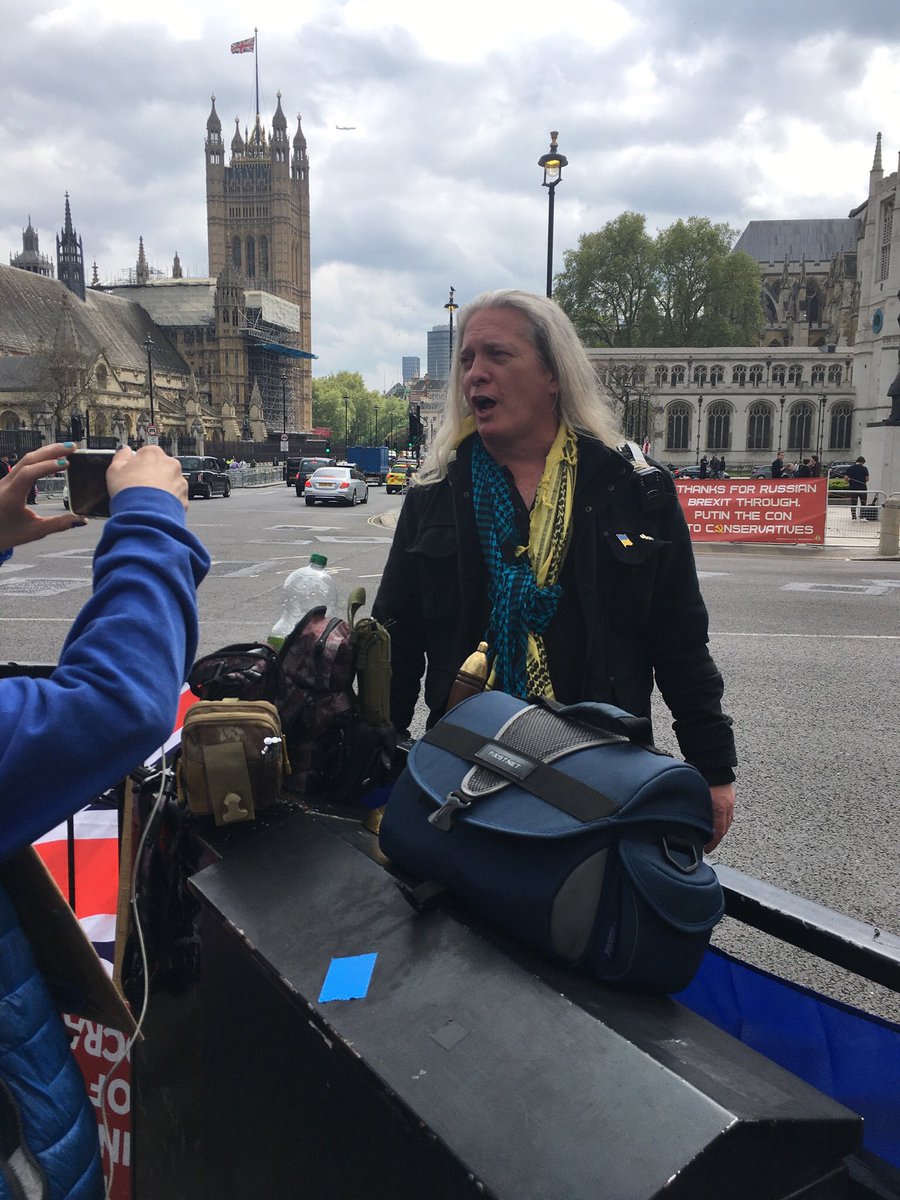 M @csibike1@mastodonapp.uk 🐠💙FBPE GTTO 🇪🇺🇺🇦 (@csibike1) on Twitter photo <a href="/LizWebsterSBF/">Liz Webster</a> <a href="/UKLabour/">The Labour Party</a> Love to see <a href="/SODEMAction/">SODEM #HoldThemToAccount</a> photo. Rain or shine, they stand near Parliament (banned from outside) on a traffic island with their great placards, banners (often illegally confiscated) and sing their #protest songs plus Ode to Joy about brotherhood of man + #BellaCiao against fascism <a href="/LizWebsterSBF/">Liz Webster</a> <a href="/UKLabour/">The Labour Party</a> Love to see <a href="/SODEMAction/">SODEM #HoldThemToAccount</a> photo. Rain or shine, they stand near Parliament (banned from outside) on a traffic island with their great placards, banners (often illegally confiscated) and sing their #protest songs plus Ode to Joy about brotherhood of man + #BellaCiao against fascism