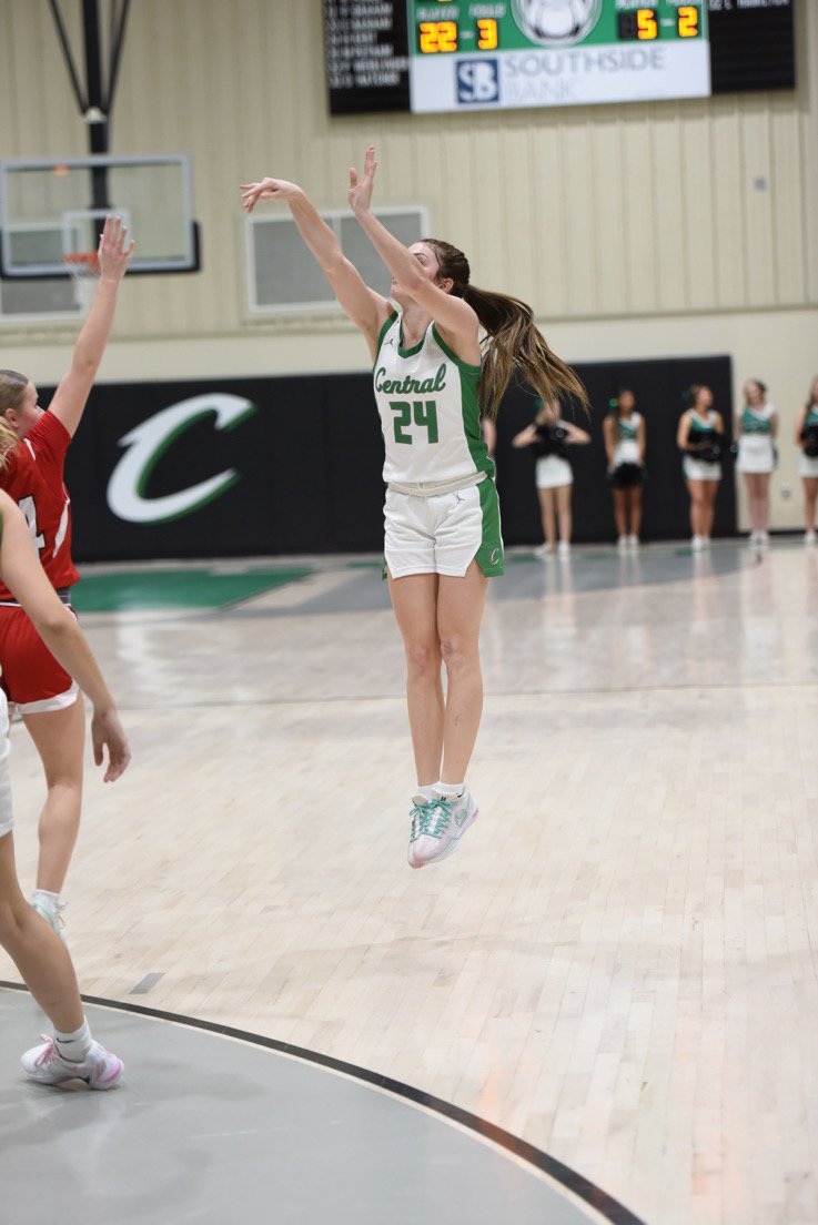 💥🔥
Over the last 2 games, 2026 Guard, Mya Turney <a href="/Mya_Turney/">Mya Turney</a> has continued to lead the way for Pollok Central HS <a href="/CentralAthDept/">Central ISD Athletics</a> with a 17 point &amp; 6 rebound performance,  followed by a 
19 point, 8 rebound effort. 

<a href="/4YFilms/">𝔽𝕠𝕣𝕖𝕧𝕖𝕣 𝕐𝕠𝕦𝕟𝕘 𝔽𝕚𝕝𝕞𝕤 SPORTS 🎥</a> <a href="/djones8301/">Doug Jones</a> <a href="/vypehouston/">VYPE Houston</a> <a href="/KevinMoses38/">Kevin Moses LLC</a> <a href="/Ani_Umana/">Ani Umana</a>