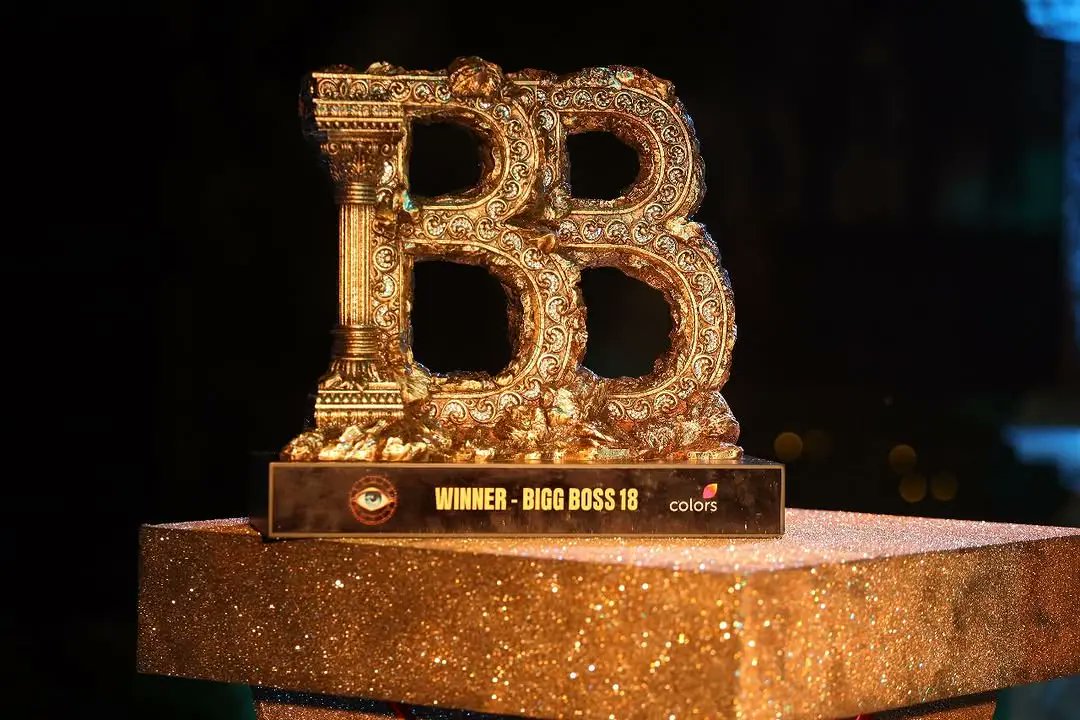 BiggBoss_Tak's tweet photo. Comments - Who will LIFT Bigg Boss 18 TROPHY tonight? 😻 https://t.co/p3kWRbPlTl