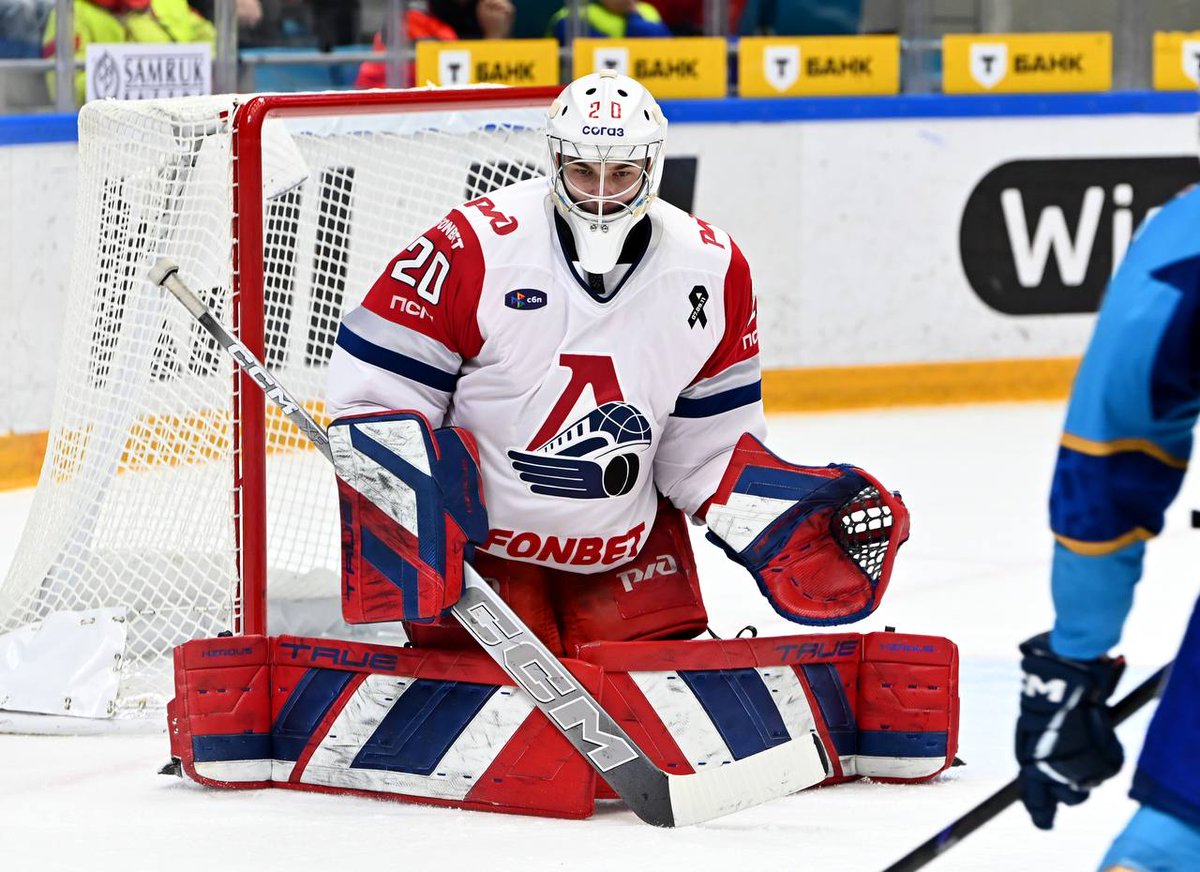 20 year old #TexasHockey prospect Maxim Mayorov with a 20 save shutout in 1st career KHL game as Lokomotiv blanks Barys 3-0.
