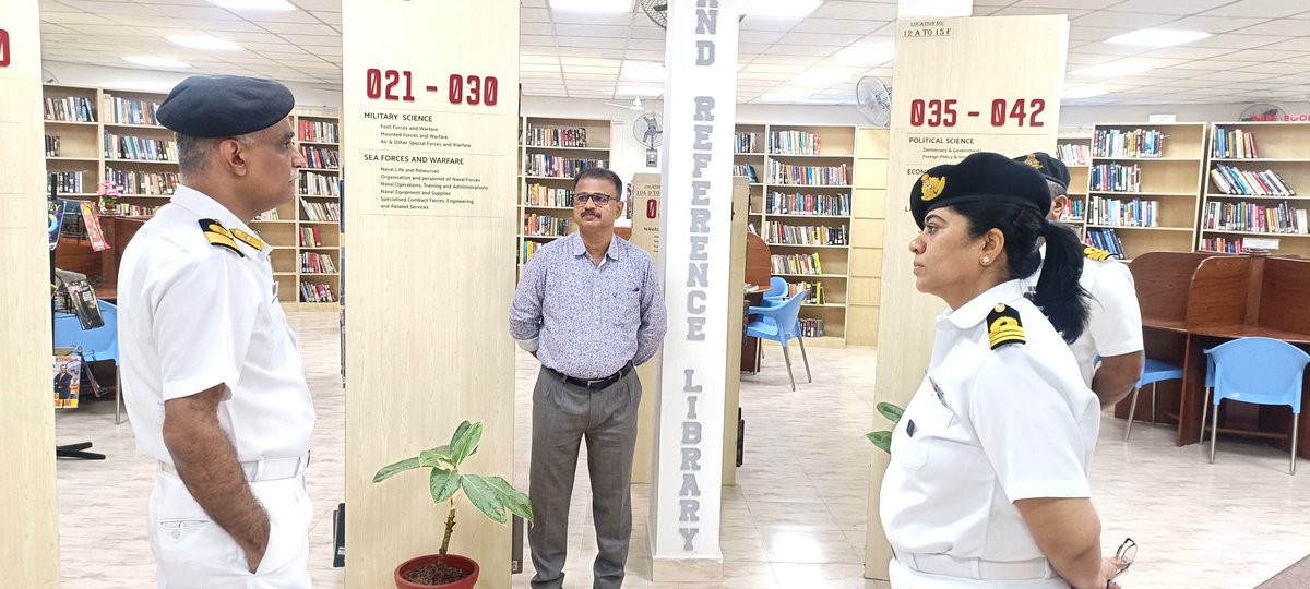 IN_NESNavy's tweet photo. Cmde SM Urooj Athar, Cmde (Naval Edn) #NHQ and Vice Chairperson #NES reviewed educational facilities at Kochi during 15-17 Jan 25. Cmde (NE) visited Naval Instt of Edn & Trg Technology #NIETT, Cd Ref Library and Exam Centre #INOES; and interacted with Edn officers of the station. https://t.co/wzHizW2BEF
