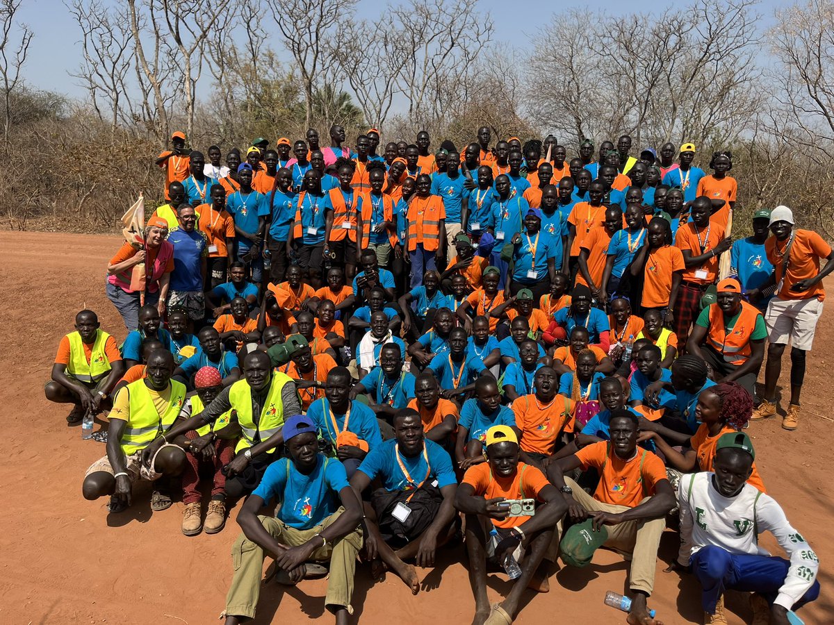 orlamtreacy's tweet image. A fabulous nine days with this group of peace pilgrims. We walked 150km, guided by our twelve youth leaders through different communities. We continue to pray for peace and commit to being pilgrims of hope. South Sudan oyee 🇸🇸 #pilgrimsofhope