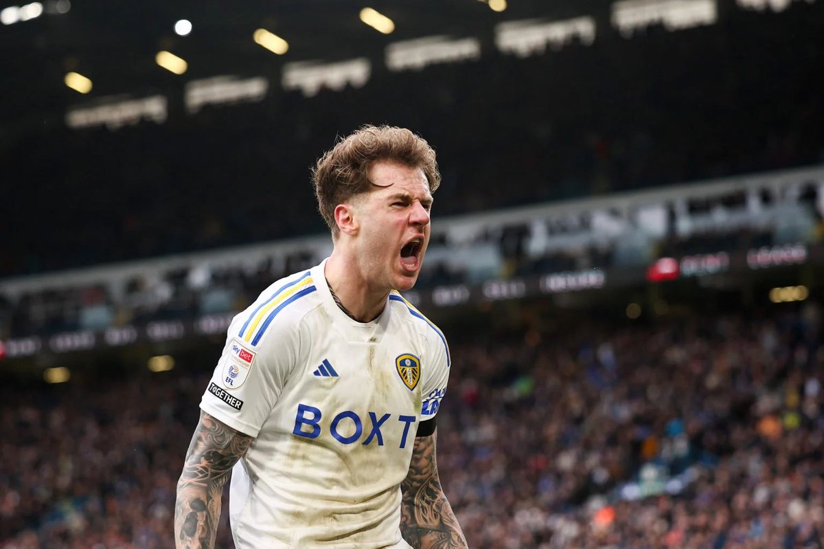 LayneBritton's tweet photo. Ampadu and Rodon our Brick Wall 🔥
🧱🧱🧱🧱🧱🧱
#Lufc #LeedsUnited #LEESHW #Alaw #Mot https://t.co/hJppv9vfzB