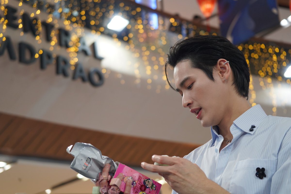 PanthitraWat's tweet photo. หล่อ เสมอ #number_9th #งุ้ม #TheTouchwithKao https://t.co/B27uUVYr4O