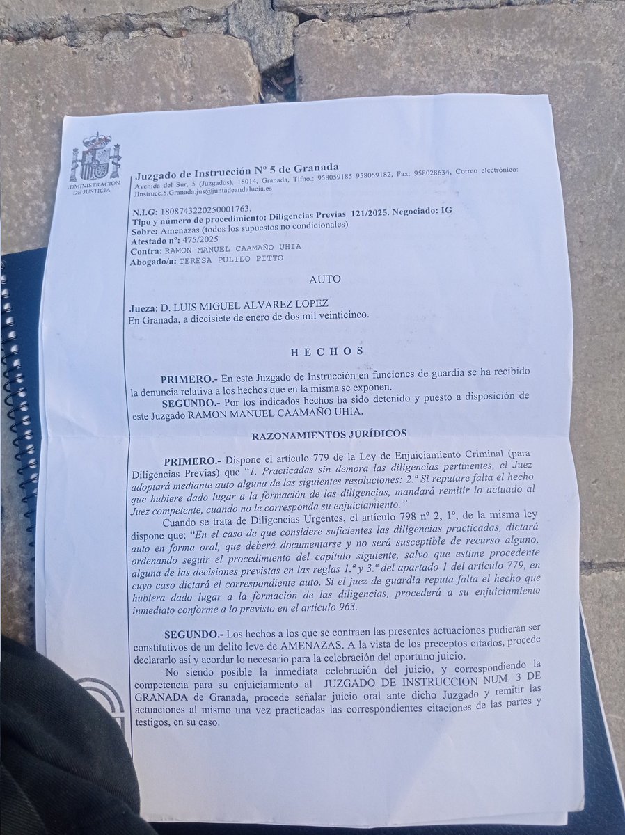 MontxoCa's tweet photo. @CGTNavantiaFE @CGTEXTEL @NavantiaOficial Segunda vez esta semana que duermo en comisaría por la cara, pero esta vez el juez ha visto el acoso, la parcialidad, el abuso y el robo cometido por las fycsde, dejando de lado la denegación de auxilio. Pido JUSTICIA!!! https://t.co/FkSEL3adJP