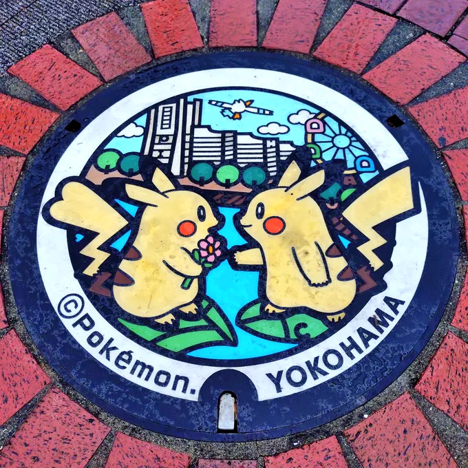 横浜のポケふたを見つけました 